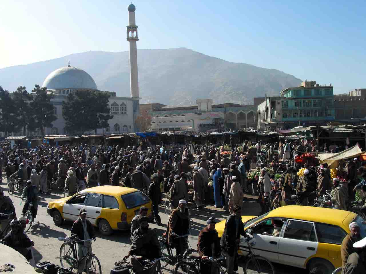 Afghanistan bomba moschea a Kandahar