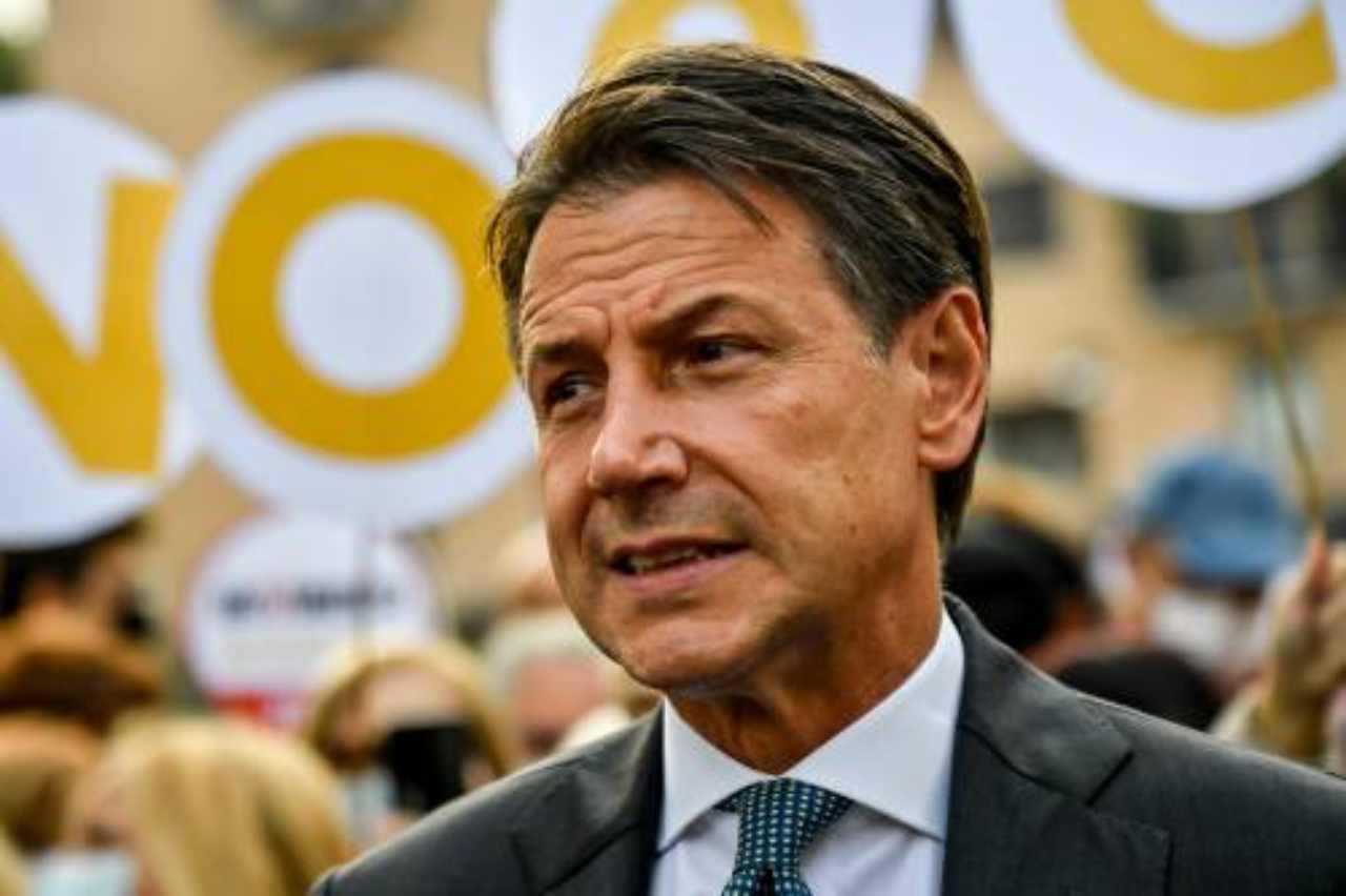 Giuseppe Conte difende Lamorgese 