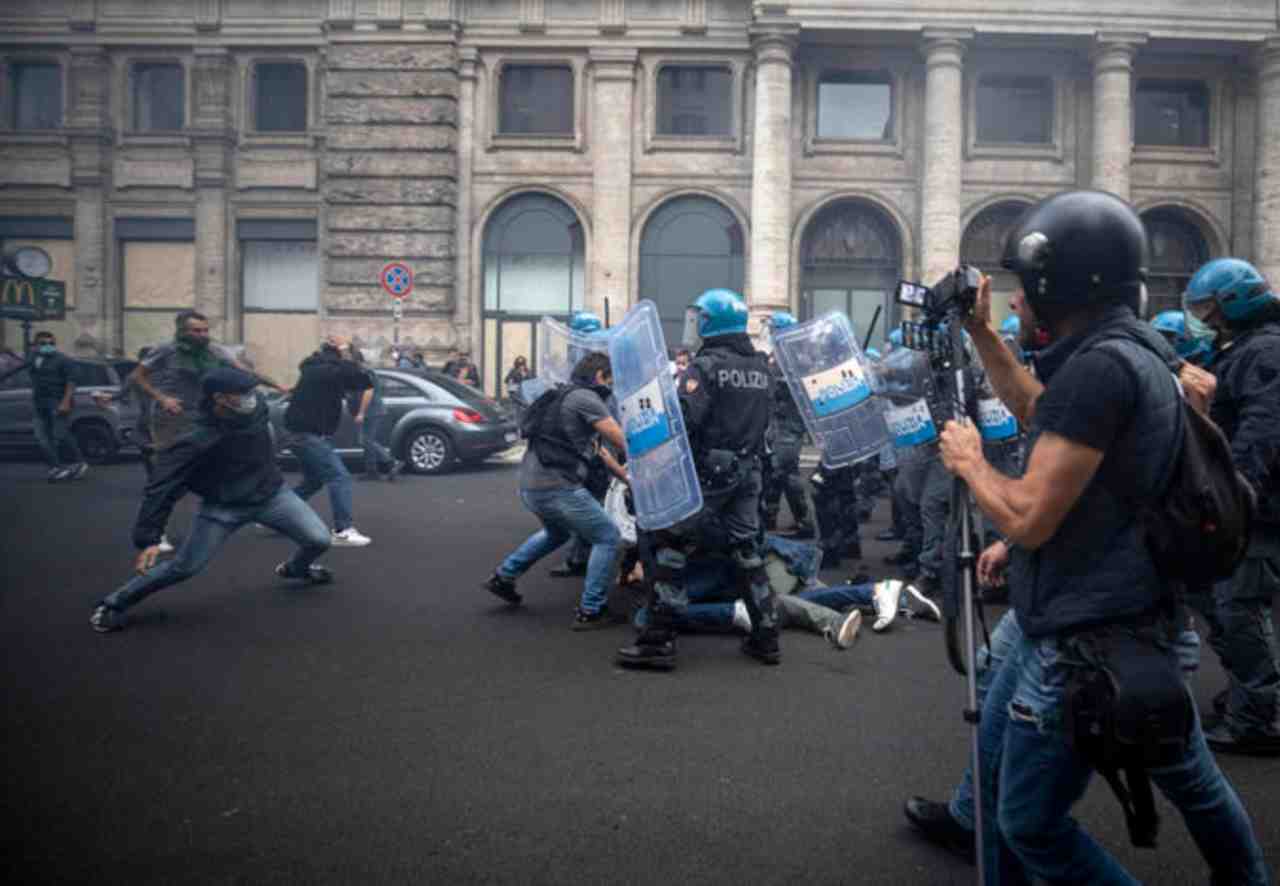 Green Pass scontri a Roma