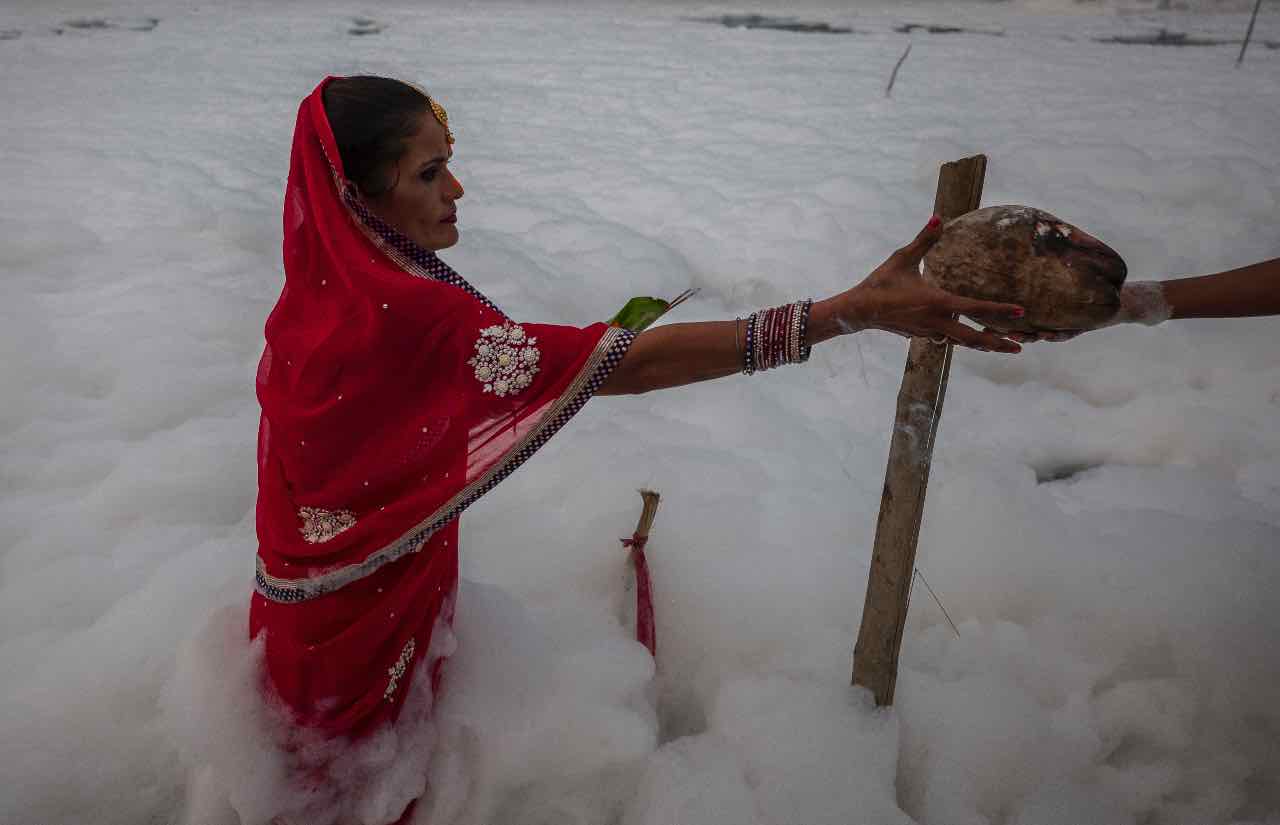 Schiuma tossica India 