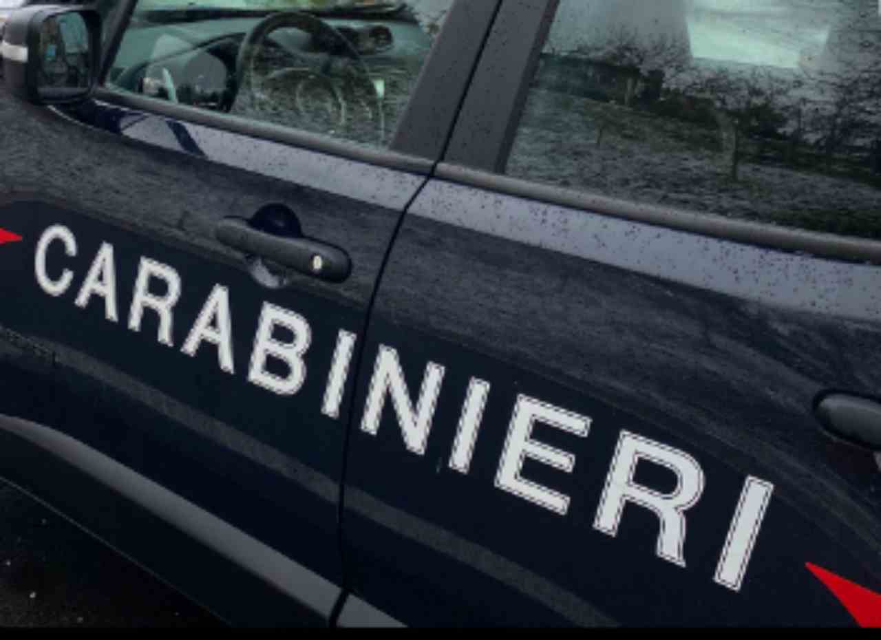 Femminicidio Pesaro marito uccide moglie 