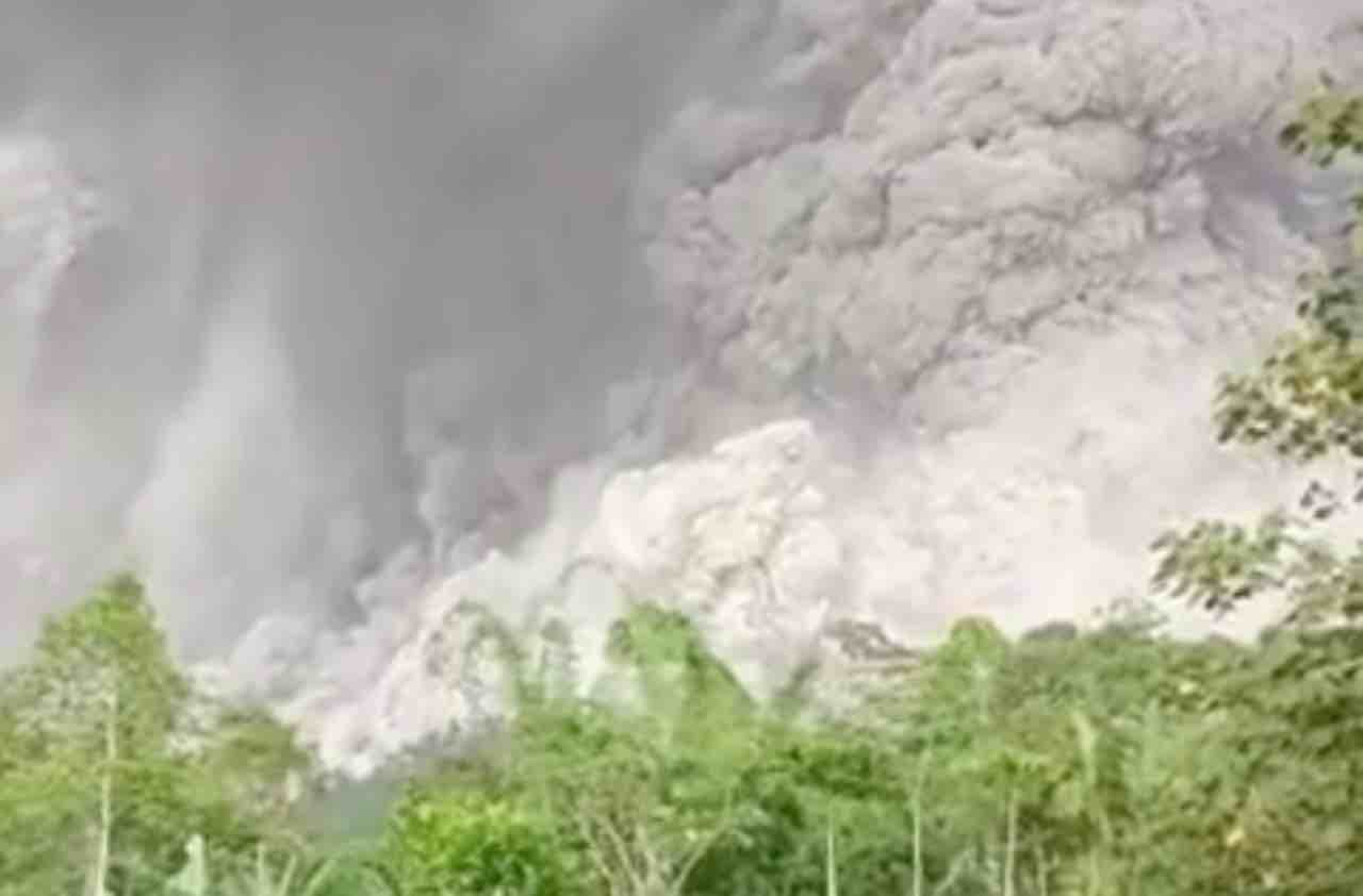 Vulcano Semeru Indonesia 