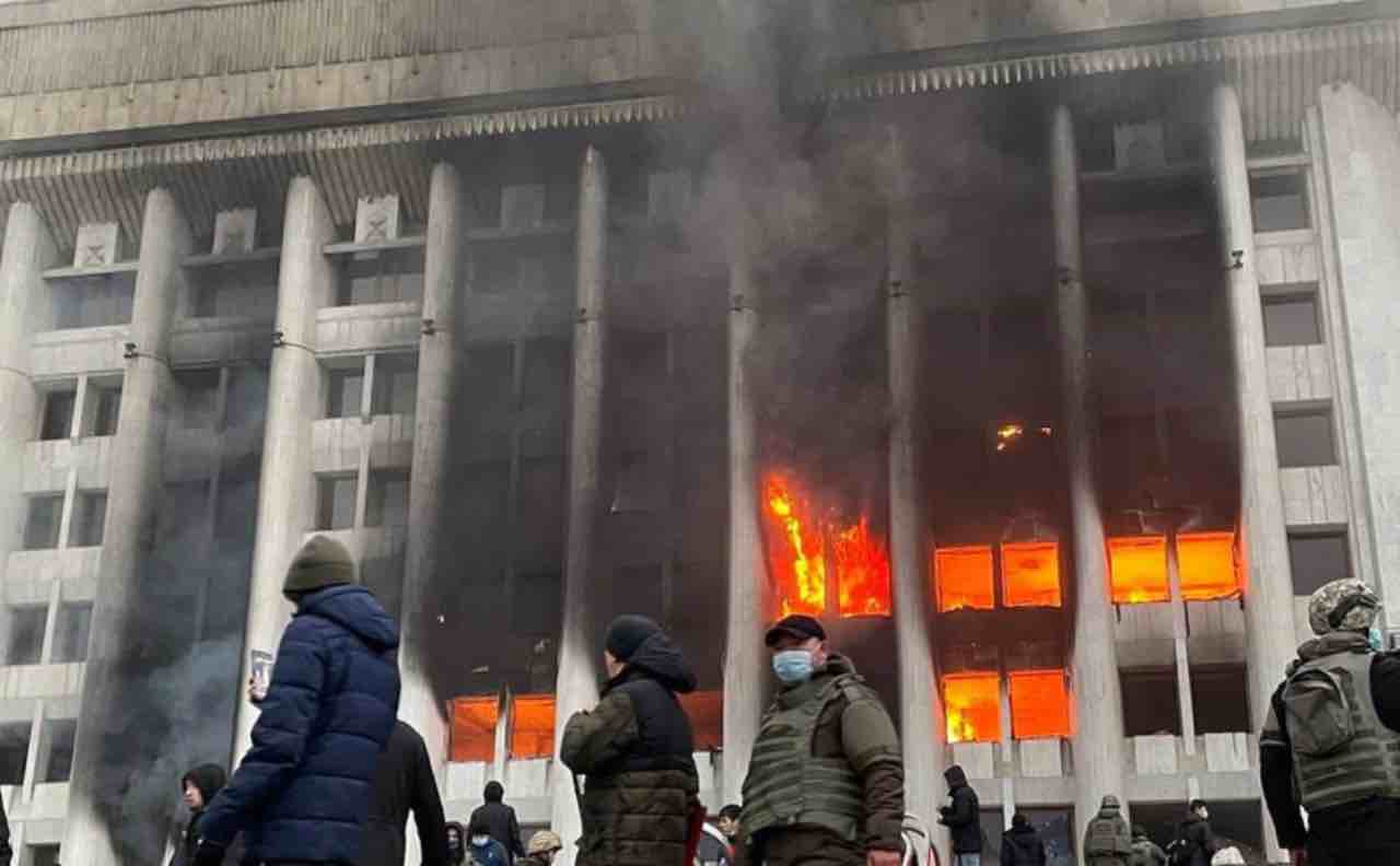 Kazakistan proteste Almaty 