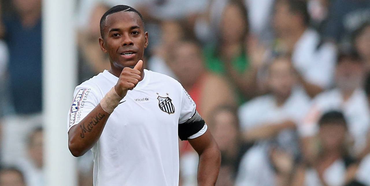 robinho violenza sessuale