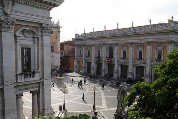 Roma strisce blu parcheggi 