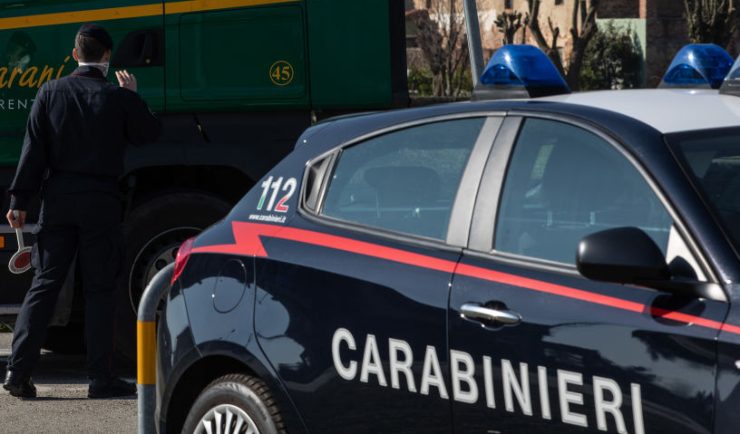 Carabinieri bimba cane