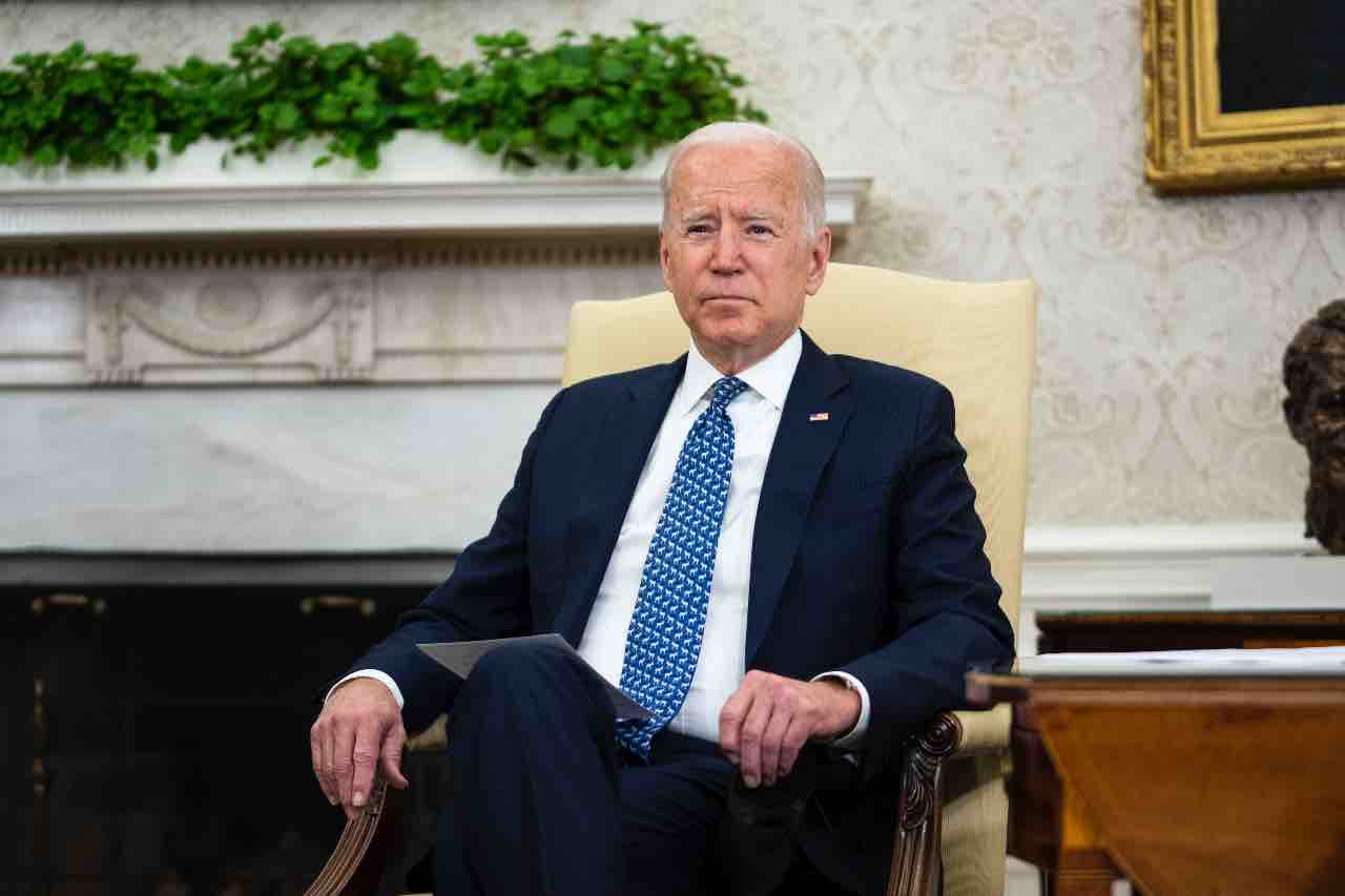 Ucraina Biden colloquio Zelensky