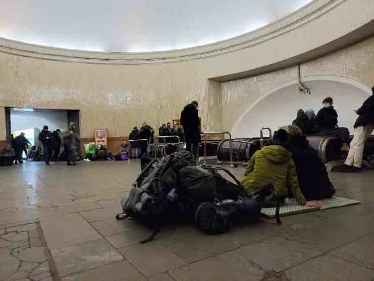 Metropolitana Ucraina sfollati 
