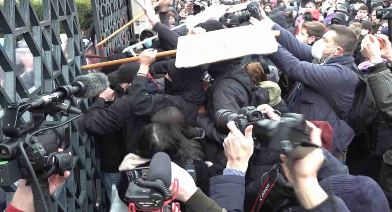 Proteste Torino violenza 