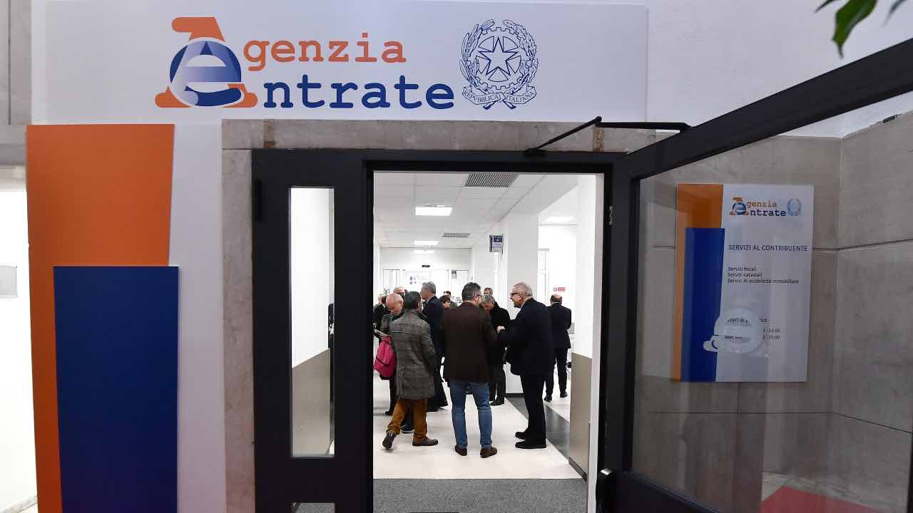 Agenzia delle Entrate hacker