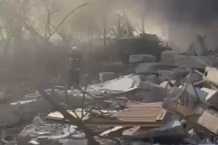 Guerra Ucraina bombe scuola Mykolaiv 