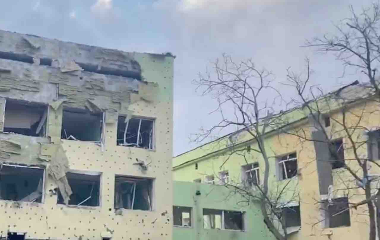 Guerra Ucraina Mariupol ospedale pediatrico attacco