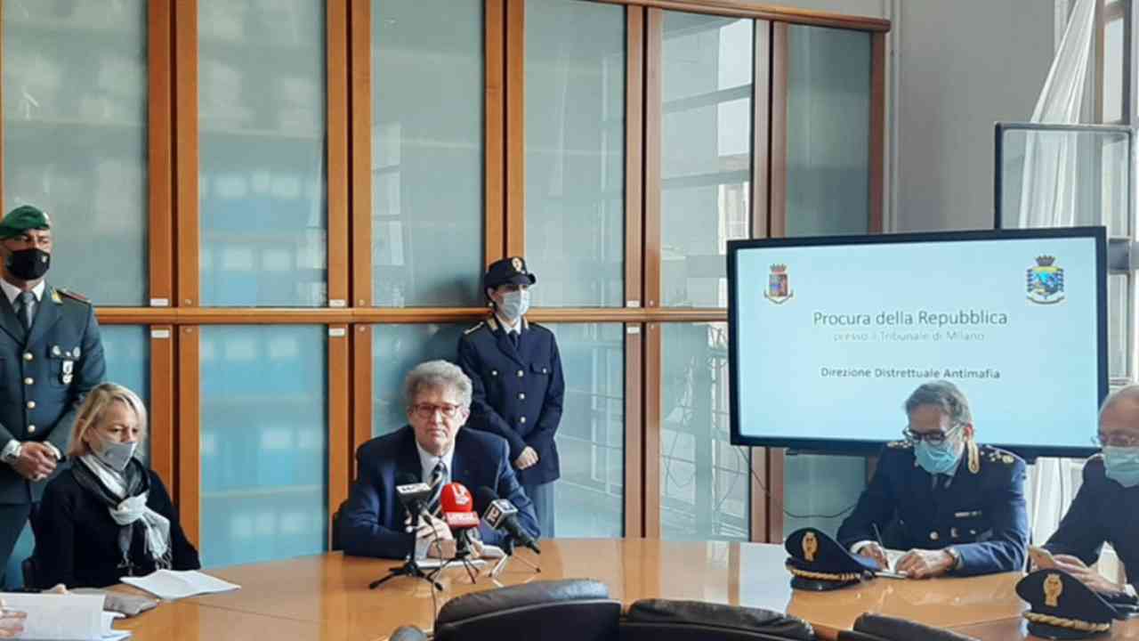 Il pm di Milano in conferenza