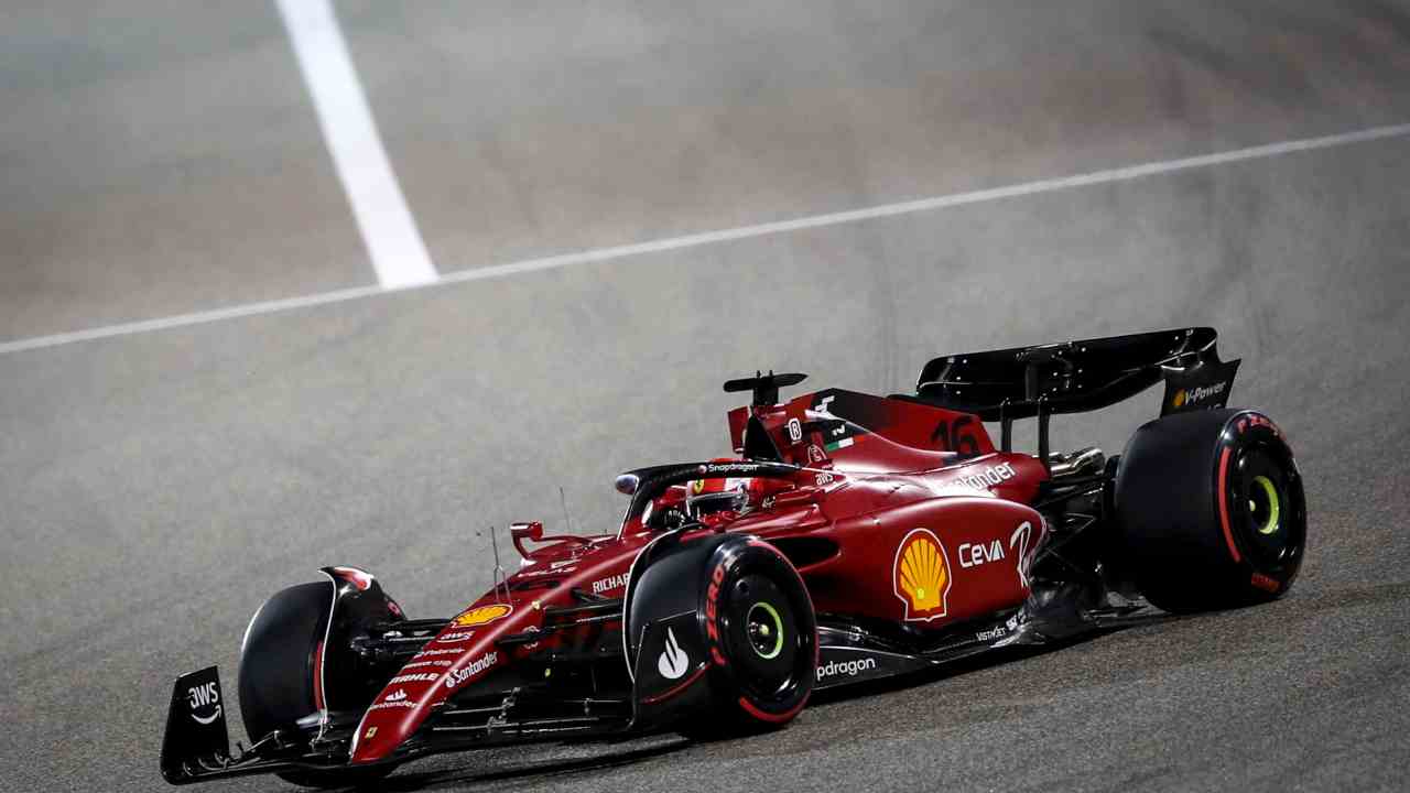 Leclerc alla guida della Ferrari