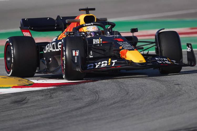 La Red Bull sul circuito di Barcellona