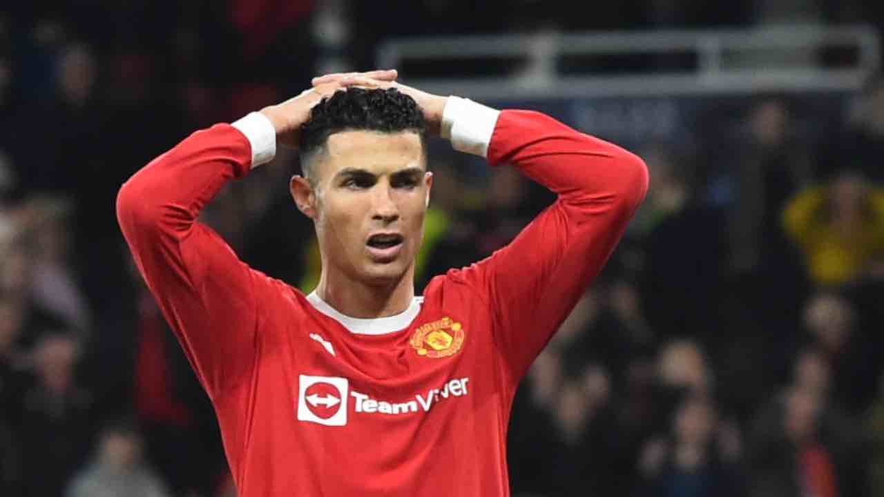 Ronaldo attaccato da Wayne Rooney 