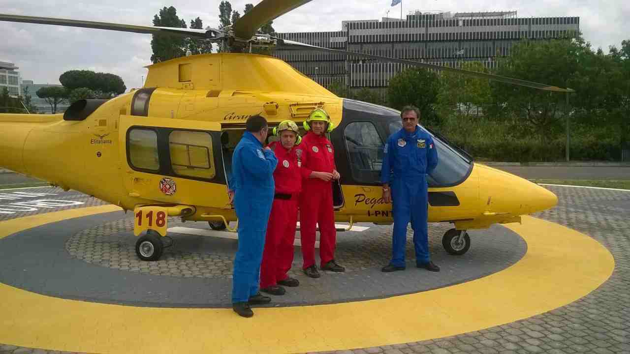 Un elisoccorso fermo a Roma