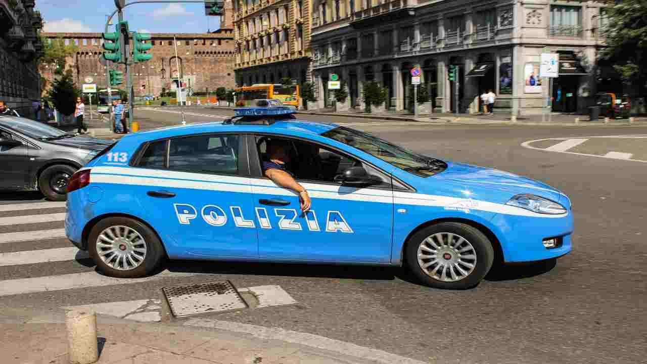 aggressione roma polizia