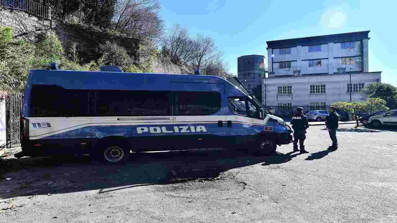 arrestati anarchici genova