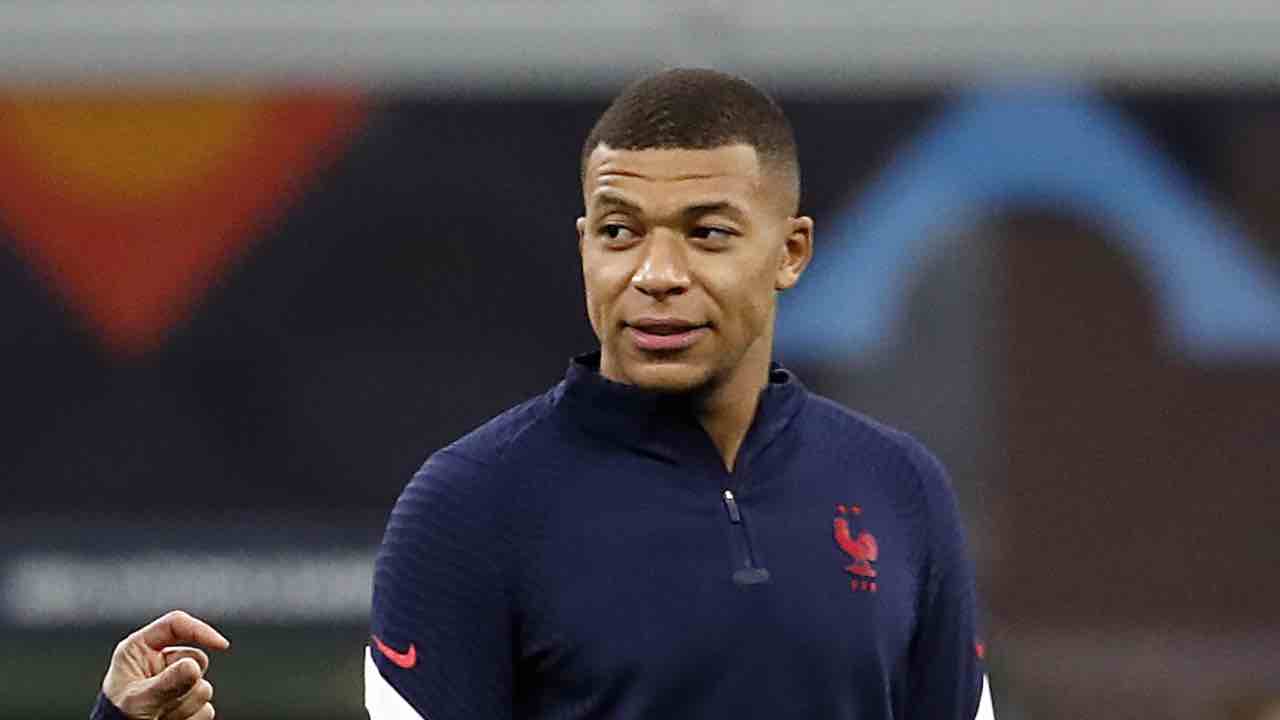 Mbappé PSG rinnovo