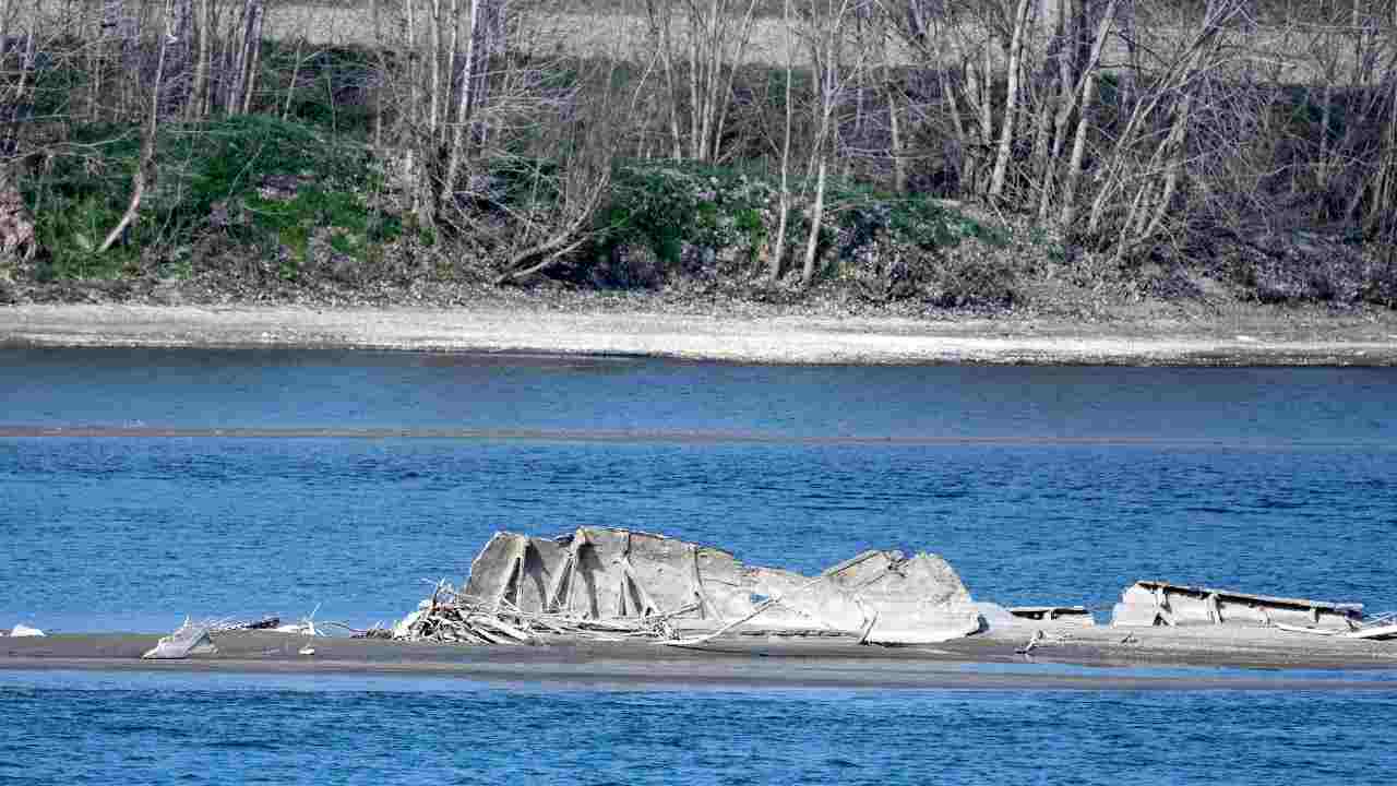 Cadavere trovato in un fiume