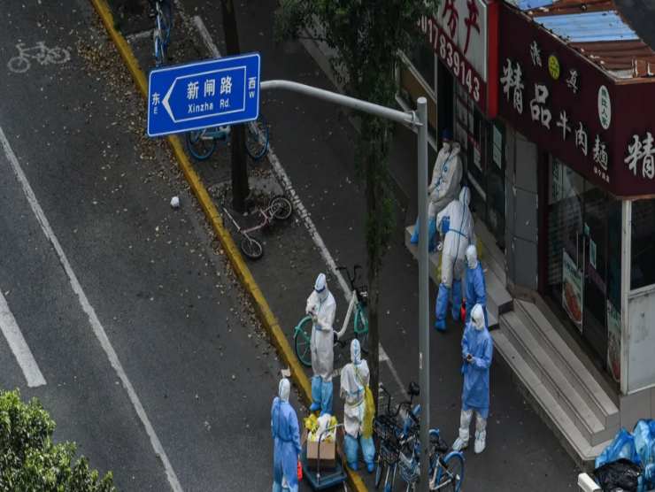 cani-robot e droni a shanghai