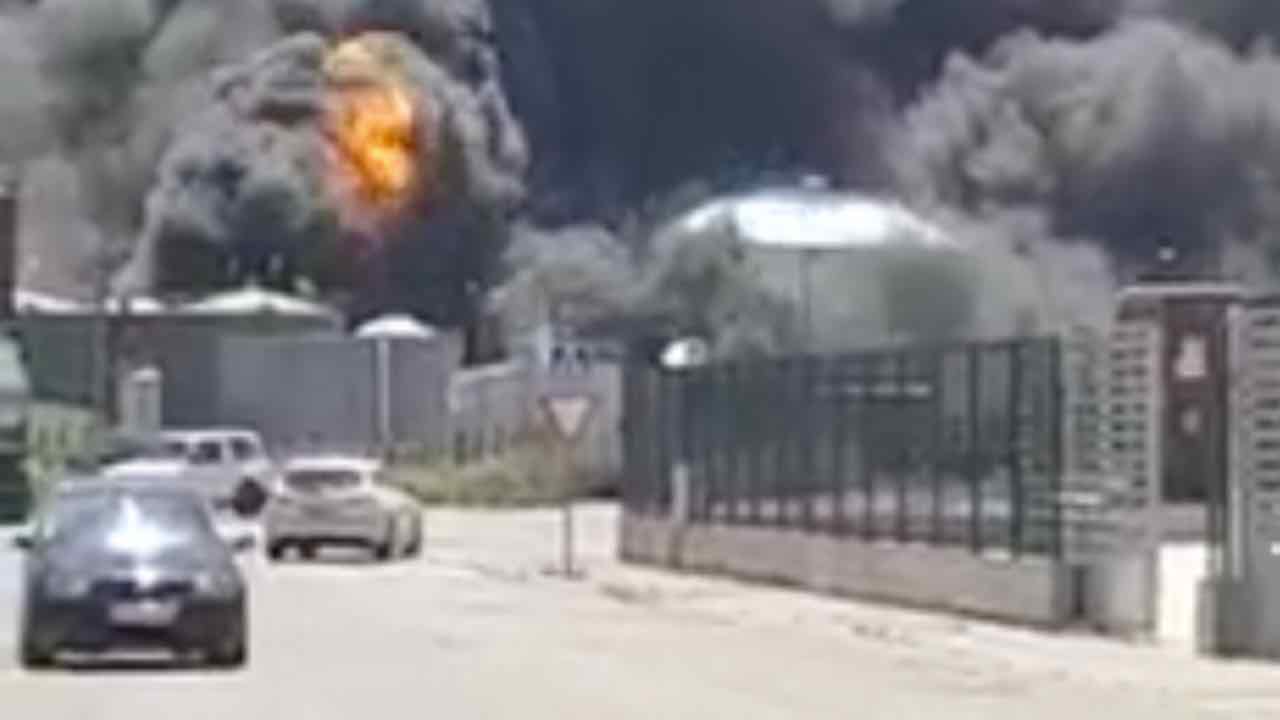 Esplosione in un impianto di biocarburante 