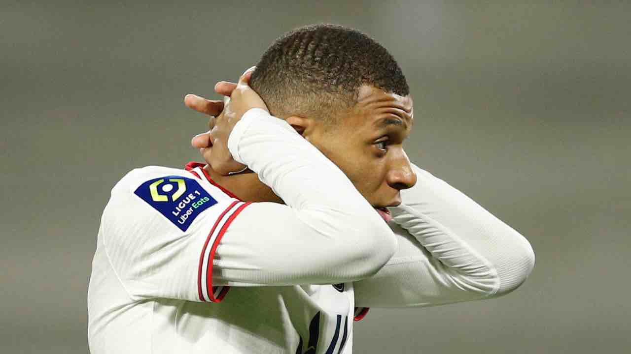 Mbappé PSG bilancio