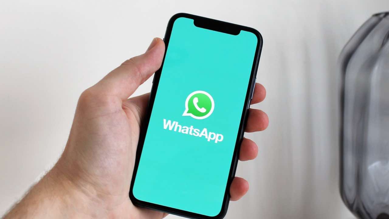 Whatsapp reazioni