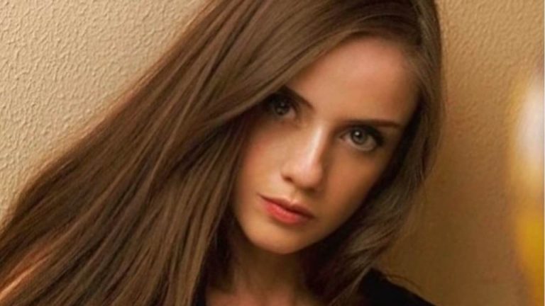 Chiara Iezzi, il post social allarma i fan: “Non vivo più” | Cosa