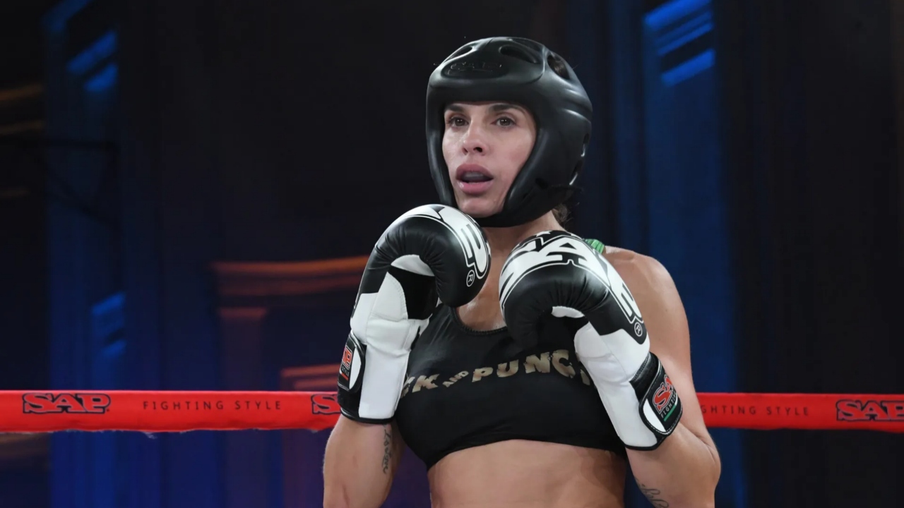 Elisabetta Canalis Kickboxing