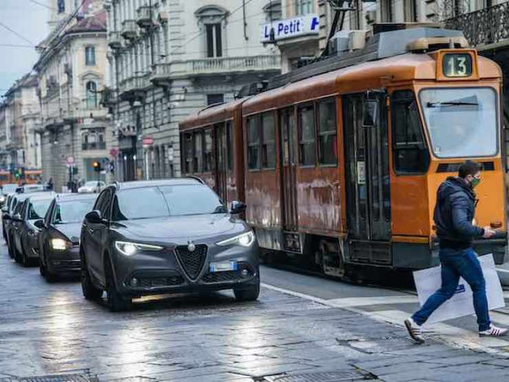 Addio a auto diesel e benzina