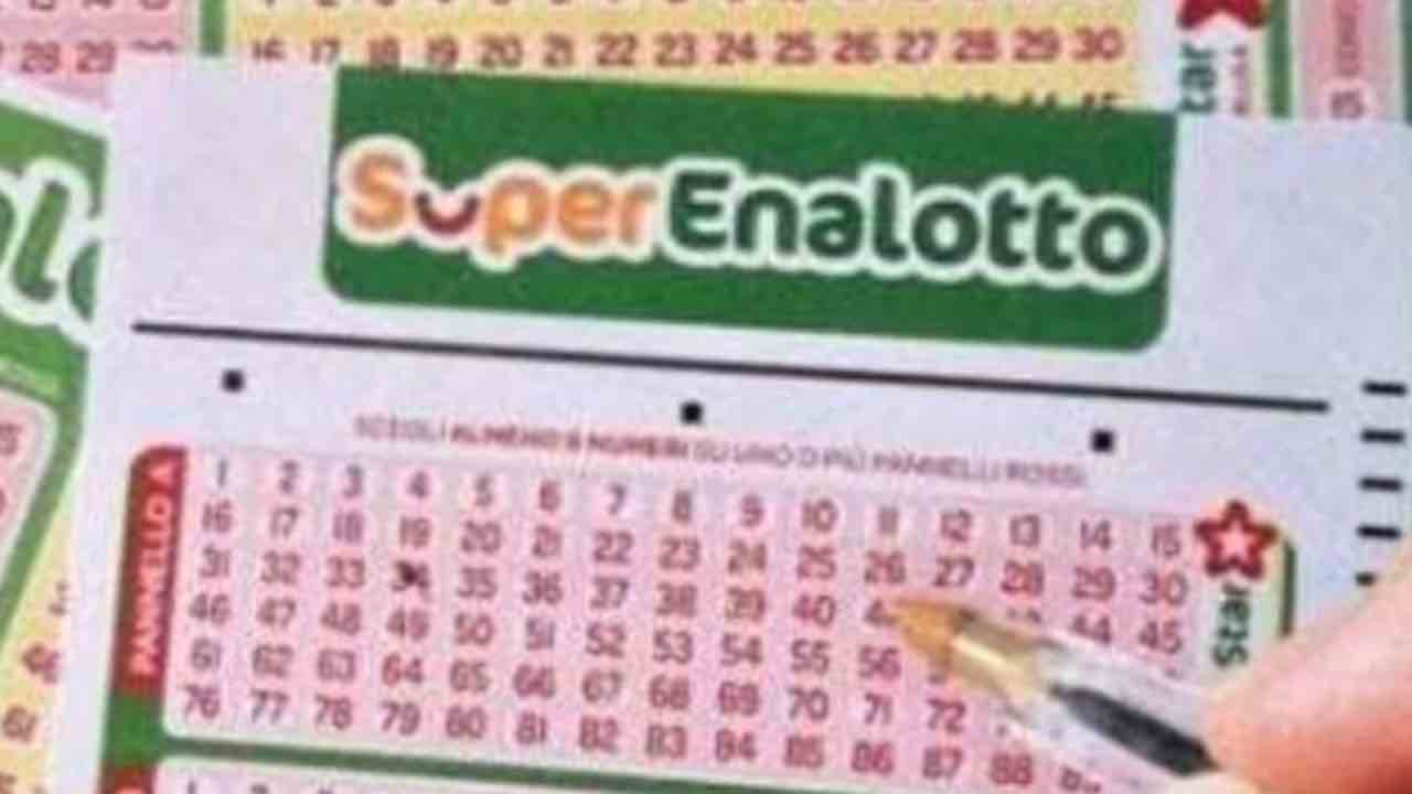 Reddito di cittadinanza vincita Lotto