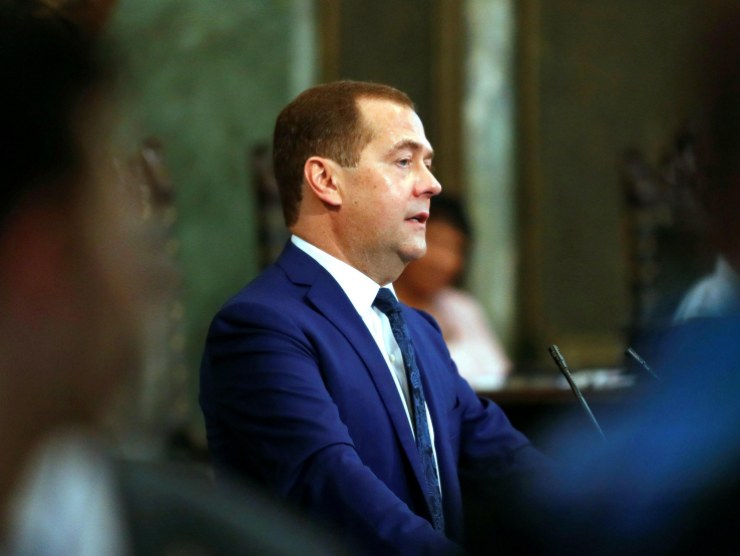 Medvedev sarcastico su Johnson