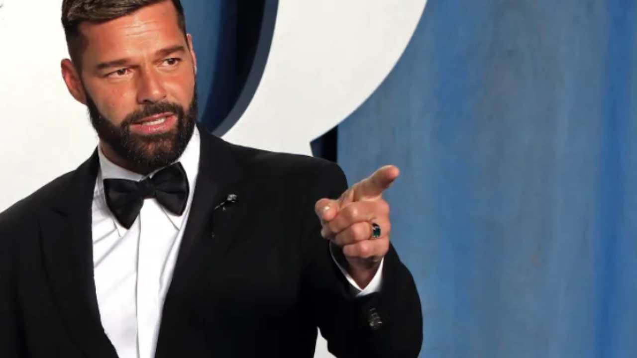 Ricky Martin accsuato