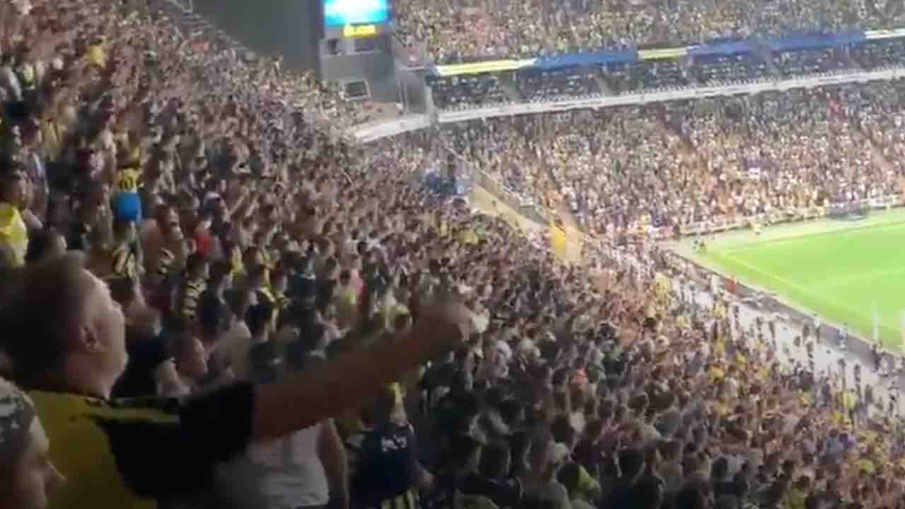 Tifosi Fenerbahce cori pro Putin