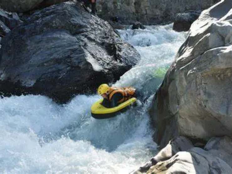 25enne muore rafting