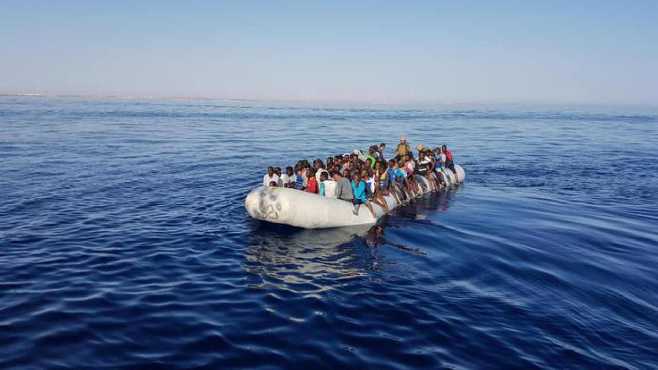 Gommone di migranti 