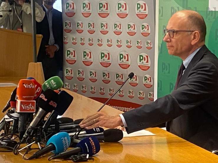 Enrico Letta, conferenza stampa