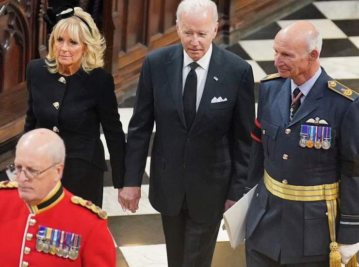 Joe Biden, funerali regina Elisabetta - foto Twitter