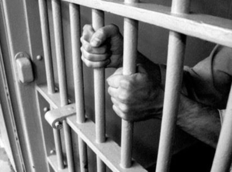 Arrestato cappellano del carcere