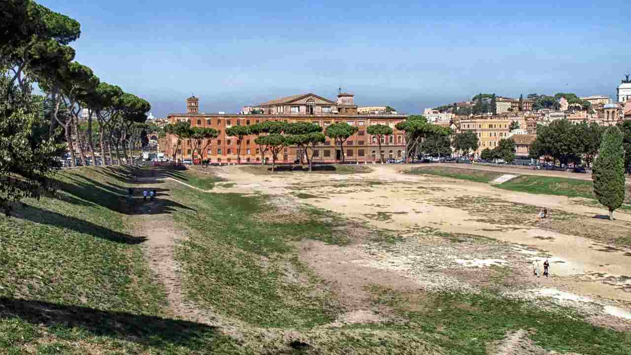 Si uccide una guardia giurata al Circo Massimo 