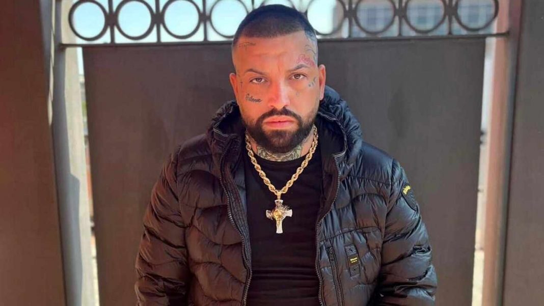 Niko Pandetta, rapper arrestato per spaccio | Il nipote del boss era ...