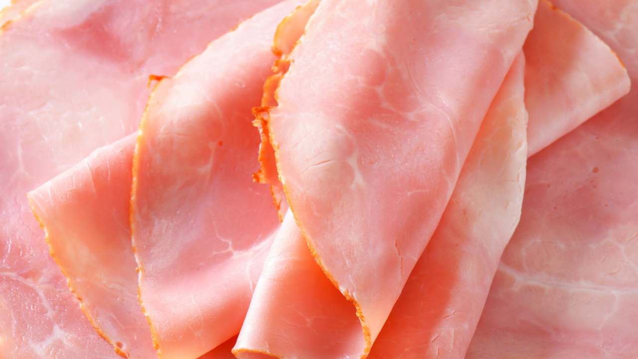 Listeria, Prosciutto cotto ritirato dal mercato | L'allerta del Ministero ai consumatori