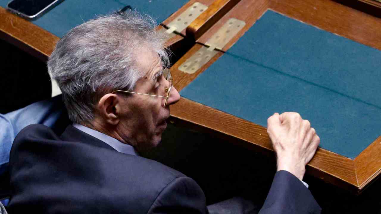 Umberto Bossi, pubblica video dopo il ricovero