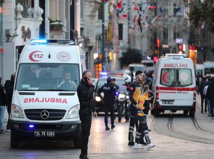 Esplosione a Istanbulmorti e feriti 