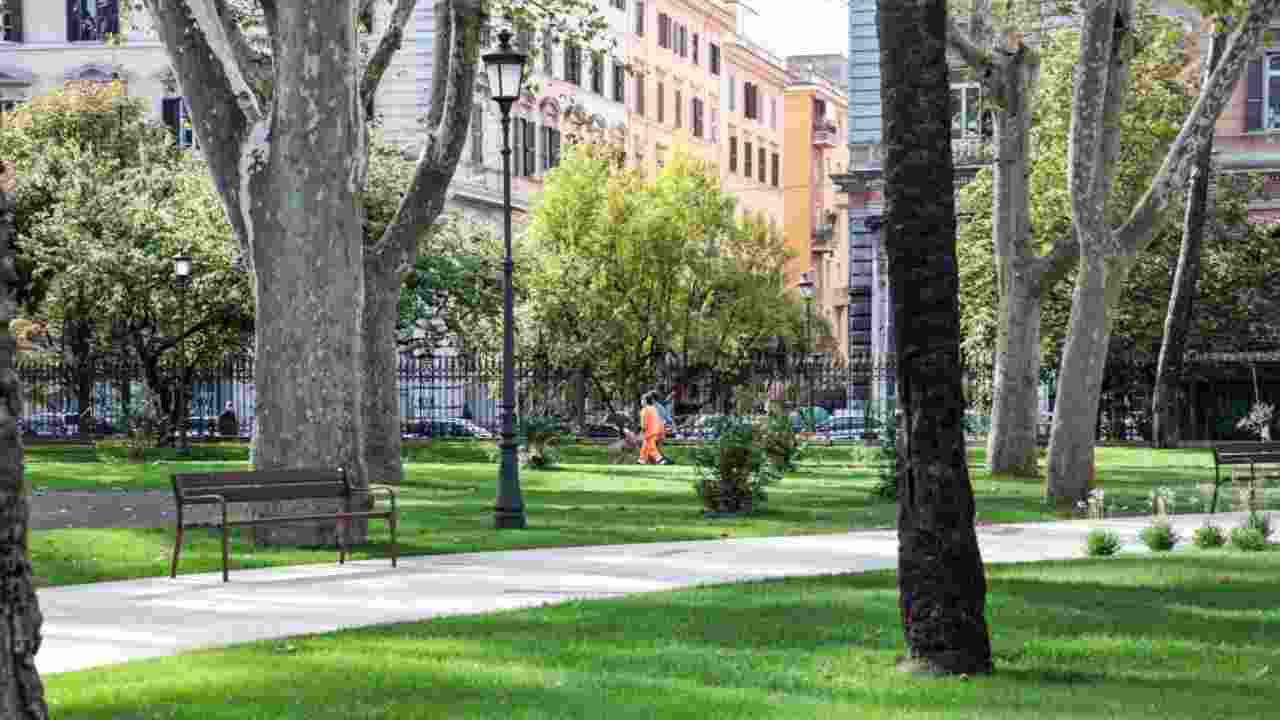 Roma, giardini di Piazza Vittorio, immagini dalla rete