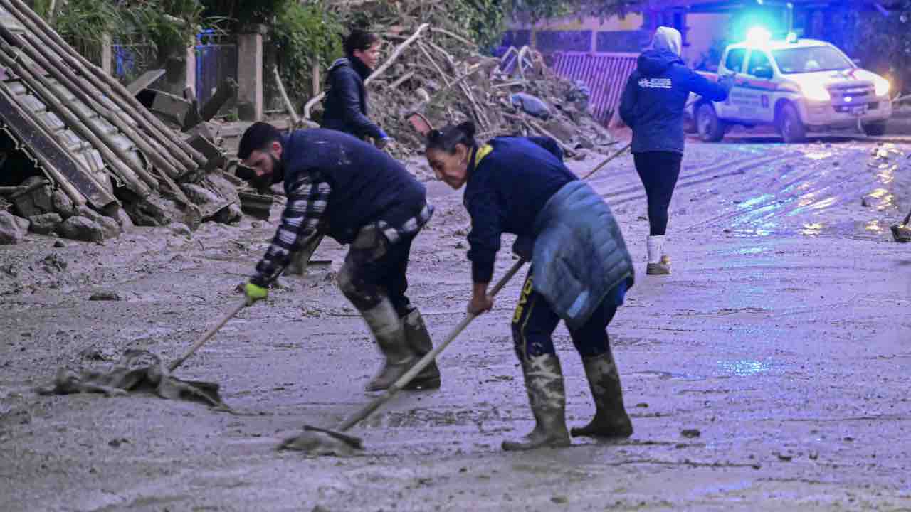 Ischia abusivismo Forze Armate