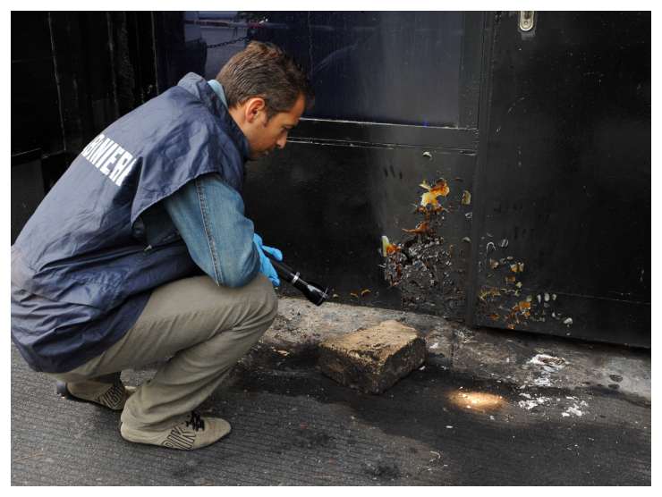 bomba molotov polizia 