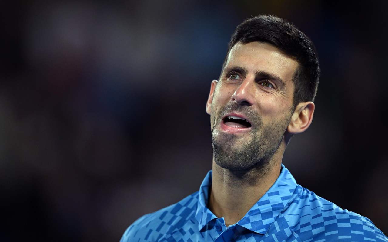 Djokovic perde le staffe per colpa di un disturbatore